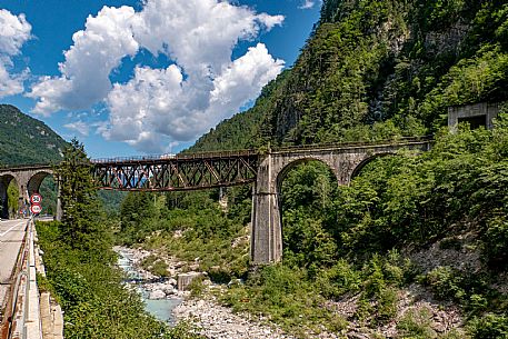 Alpe Adria cycle path - Tarvisio-Venzone-Finanziato dal Fondo europeo di sviluppo regionale e Interreg V-A Italia-Austria 2014-2020 progetto BIKE NAT