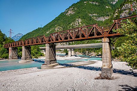 Alpe Adria cycle path - Tarvisio-Venzone-Finanziato dal Fondo europeo di sviluppo regionale e Interreg V-A Italia-Austria 2014-2020 progetto BIKE NAT