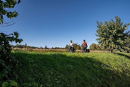 Alpe Adria cycle path - Venzone-Udine-Finanziato dal Fondo europeo di sviluppo regionale e Interreg V-A Italia-Austria 2014-2020 progetto BIKE NAT