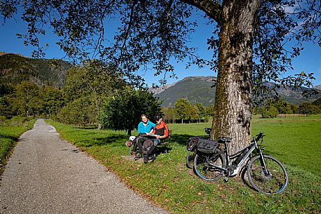 Alpe Adria cycle path - Carnia-Paluzza-Finanziato dal Fondo europeo di sviluppo regionale e Interreg V-A Italia-Austria 2014-2020 progetto BIKE NAT