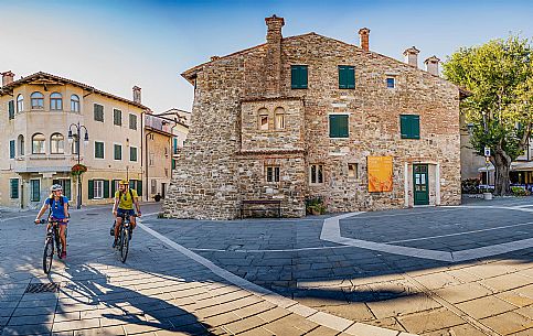 Alpe Adria cycle path - Udine-Grado-Finanziato dal Fondo europeo di sviluppo regionale e Interreg V-A Italia-Austria 2014-2020 progetto BIKE NAT